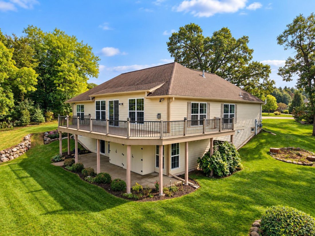 House in Wales, Wisconsin, United States 3 - 19006884