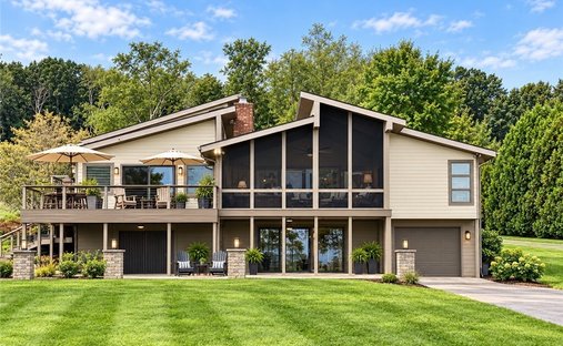 House in Negley, Ohio, United States 1