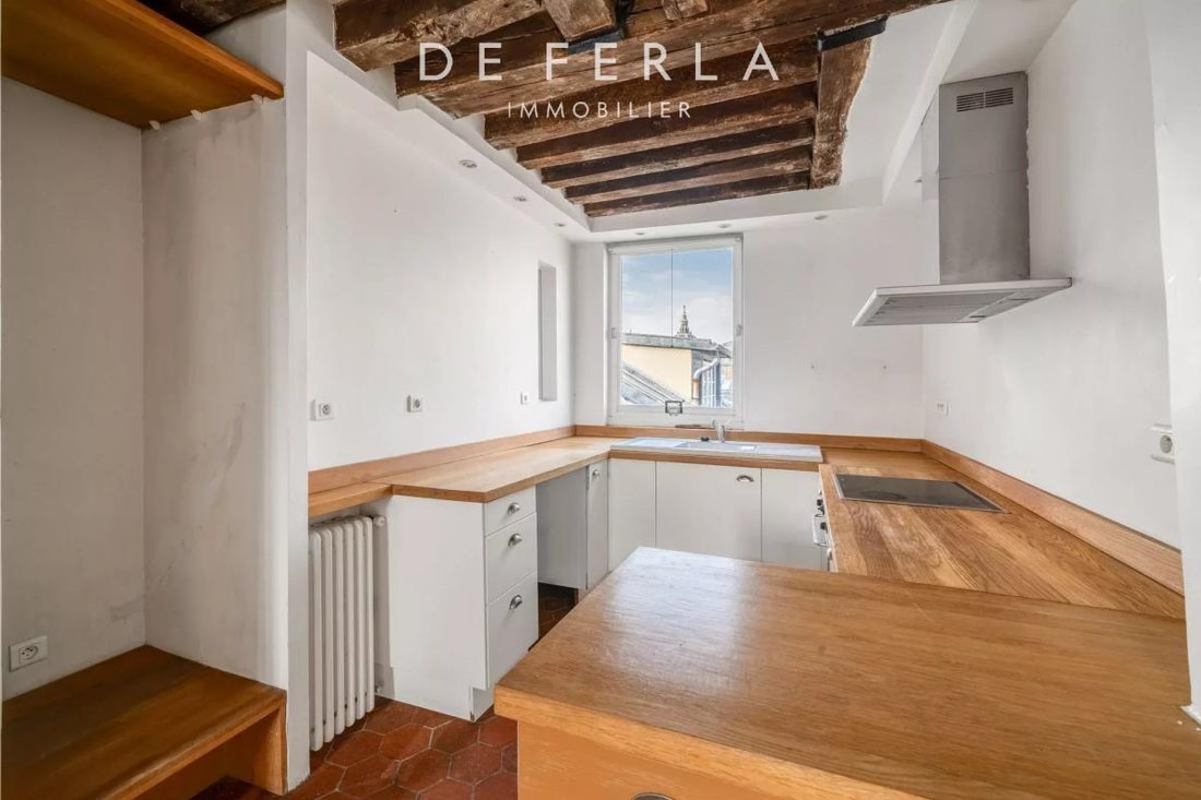 Apartment in Sorbonne, Paris 5e Arrondissement, Paris 5 - 19001350
