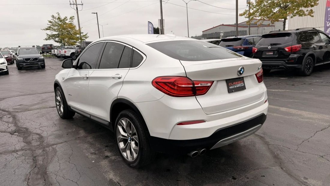 Suv in Milwaukee, WI, United States 5 - 19008058