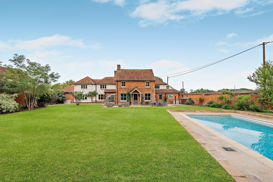 House in Roxwell, England 2 - 19000517