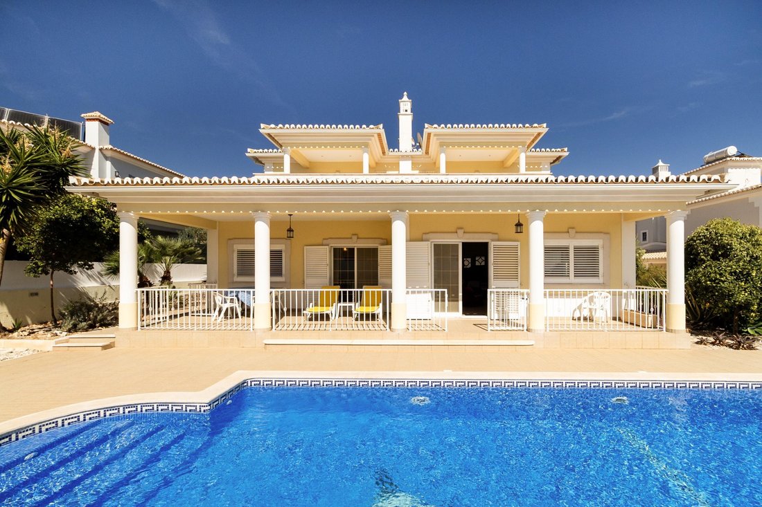 House in Alvor, Algarve, Portugal 1 - 19007615