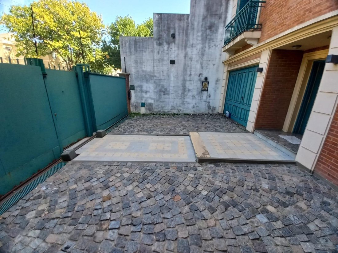 House in Buenos Aires, Buenos Aires, Argentina 2 - 19000135