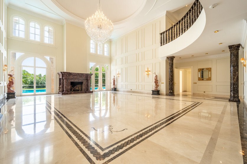 Villa in Sierra Blanca, Marbella, Spain 3 - 19003164