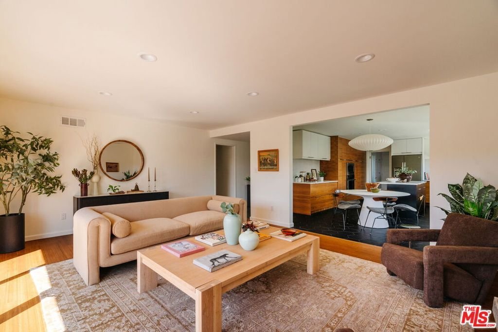 House in Los Angeles, California, United States 4 - 19003286