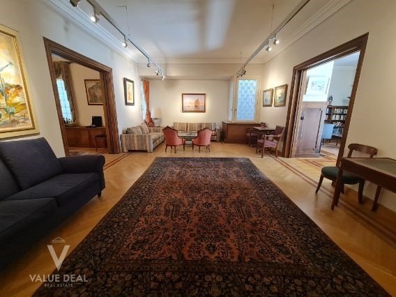 Apartment in Sunoikia Kolonakiou, 1st District of Athens, Athens 2 - 19000352