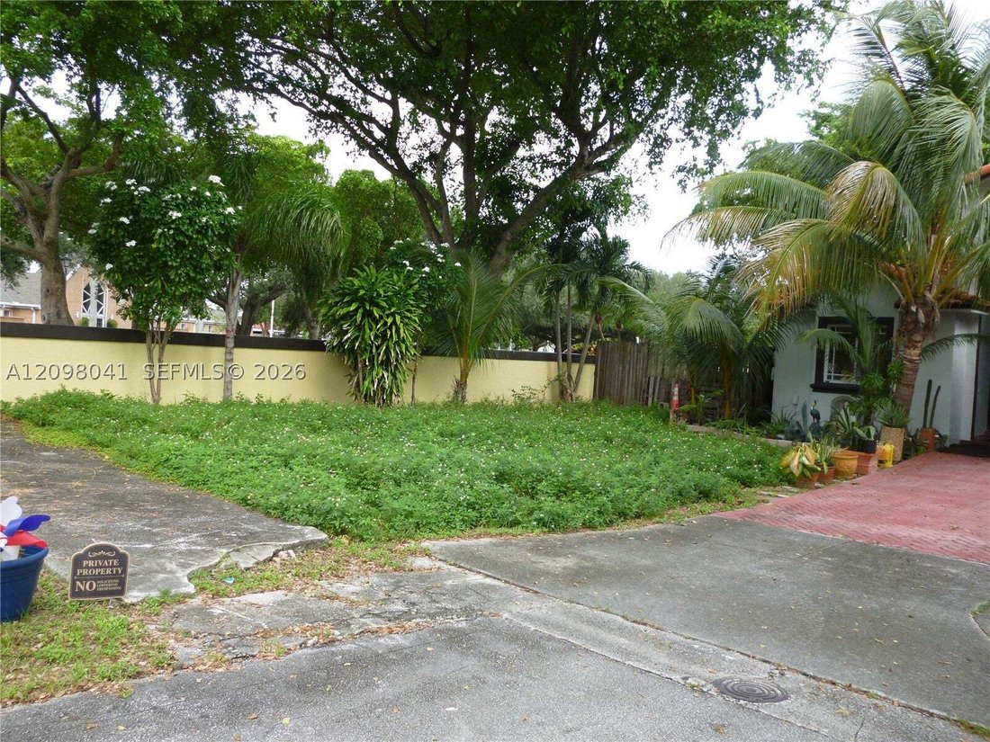 House in Hialeah, Florida, United States 2 - 19000654