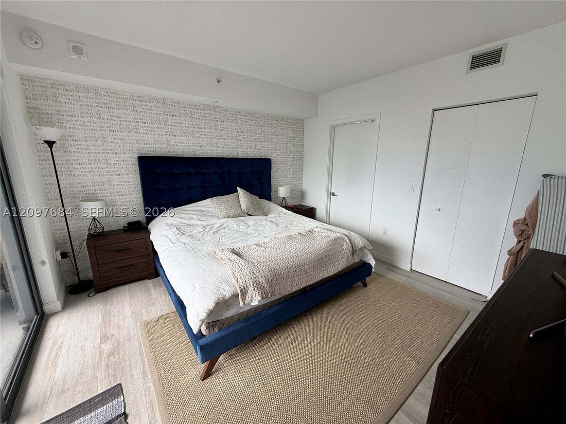 Condo in Miami, Florida, United States 4 - 19000702