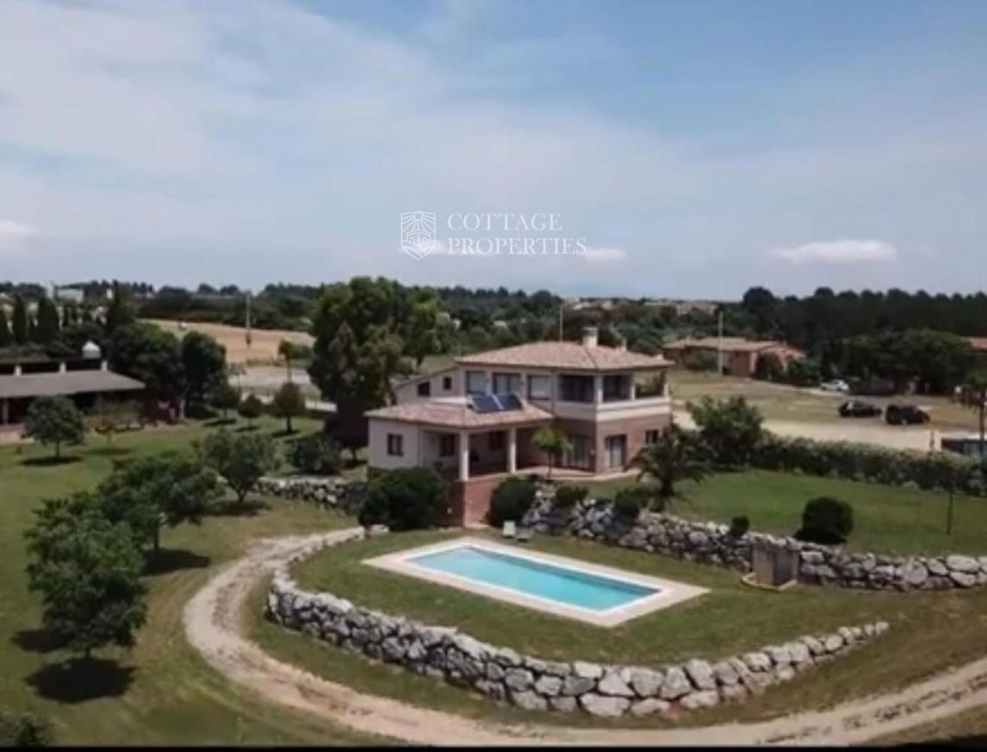 Villa in Palau de Santa Eulalia, Catalonia, Spain 5 - 18353044