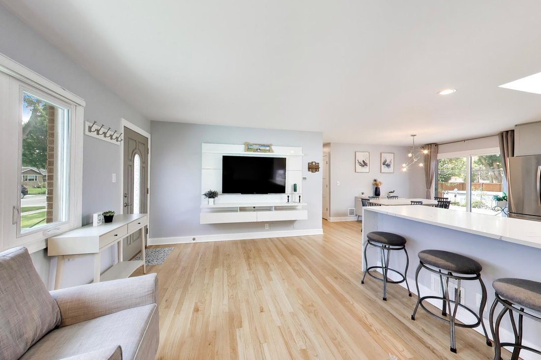 House in Mount Prospect, Illinois, United States 3 - 19000786