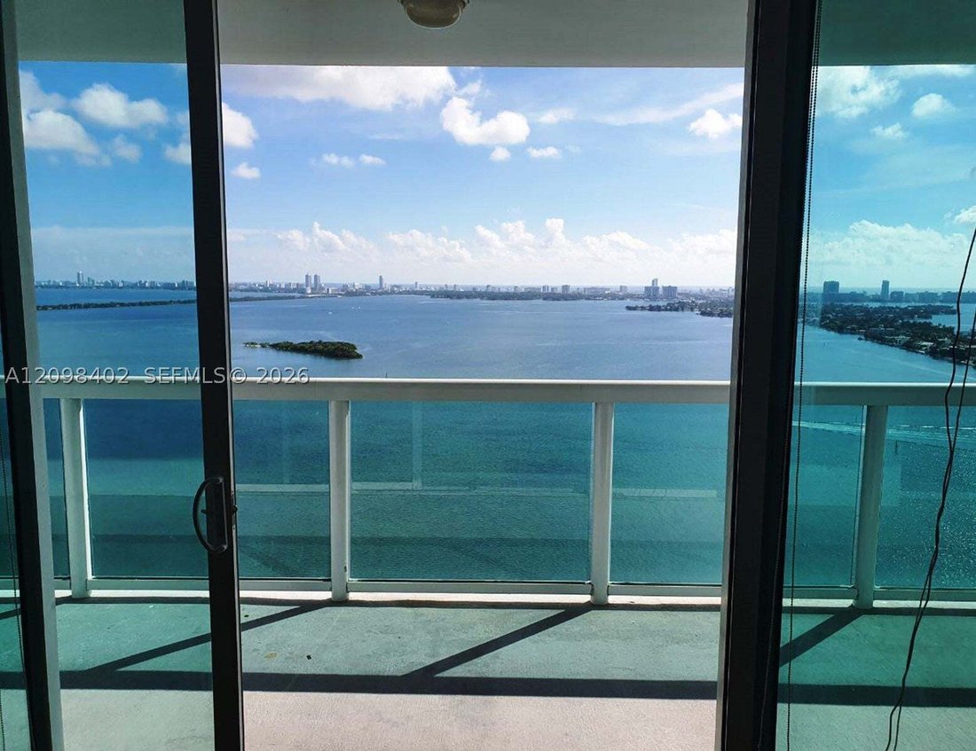 Condo in Miami, Florida, United States 1 - 19003593