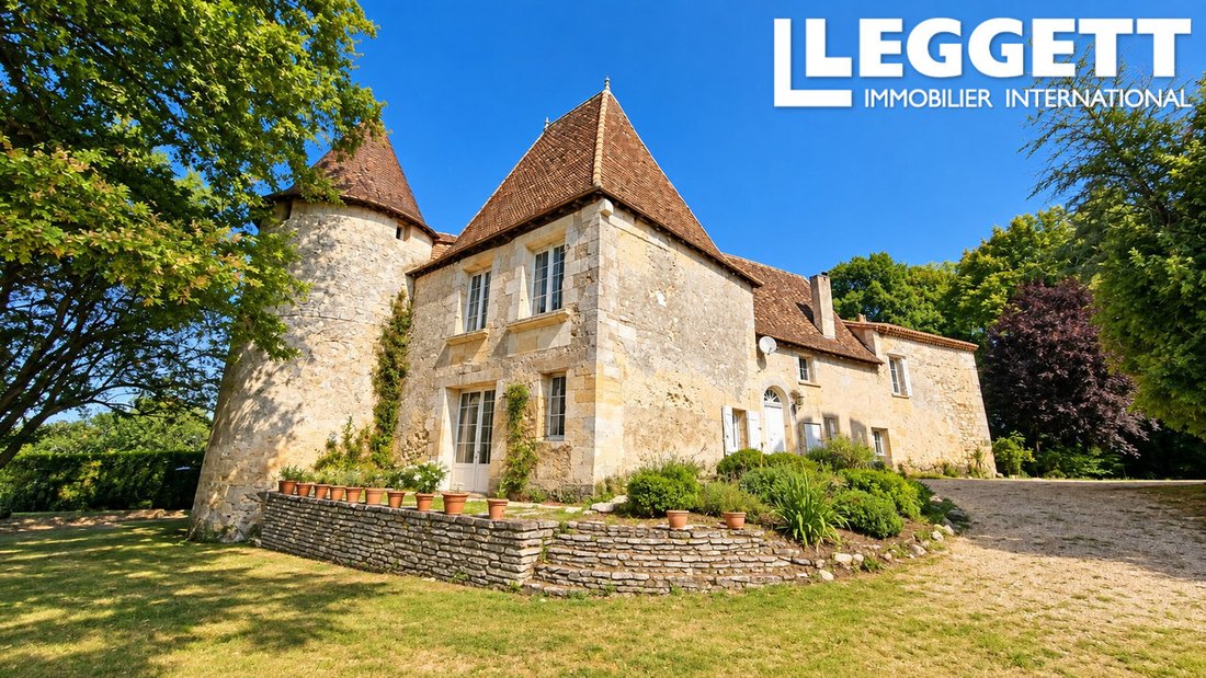 House in Savignac-de-l'Isle, Nouvelle-Aquitaine, France 1 - 19001370
