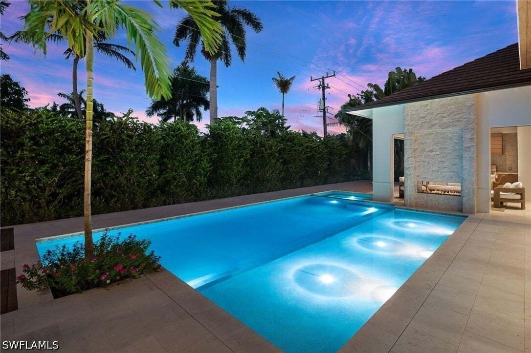 House in Naples, Florida, United States 3 - 19006449