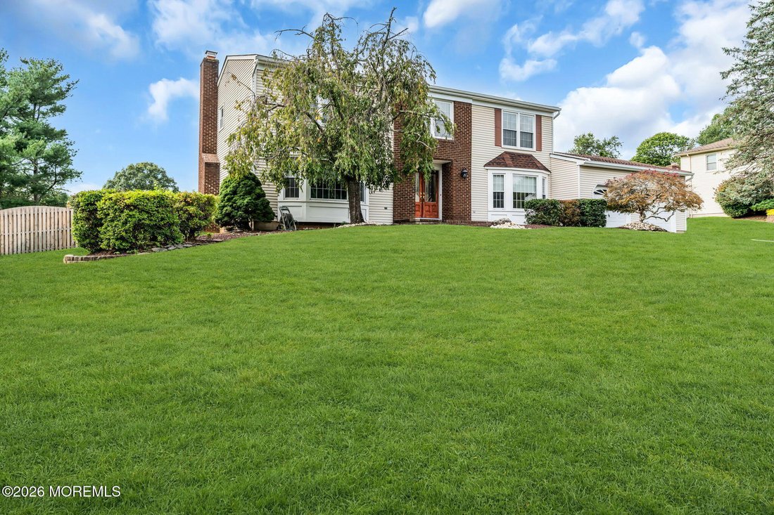 House in Freehold Township, New Jersey, United States 3 - 19002537