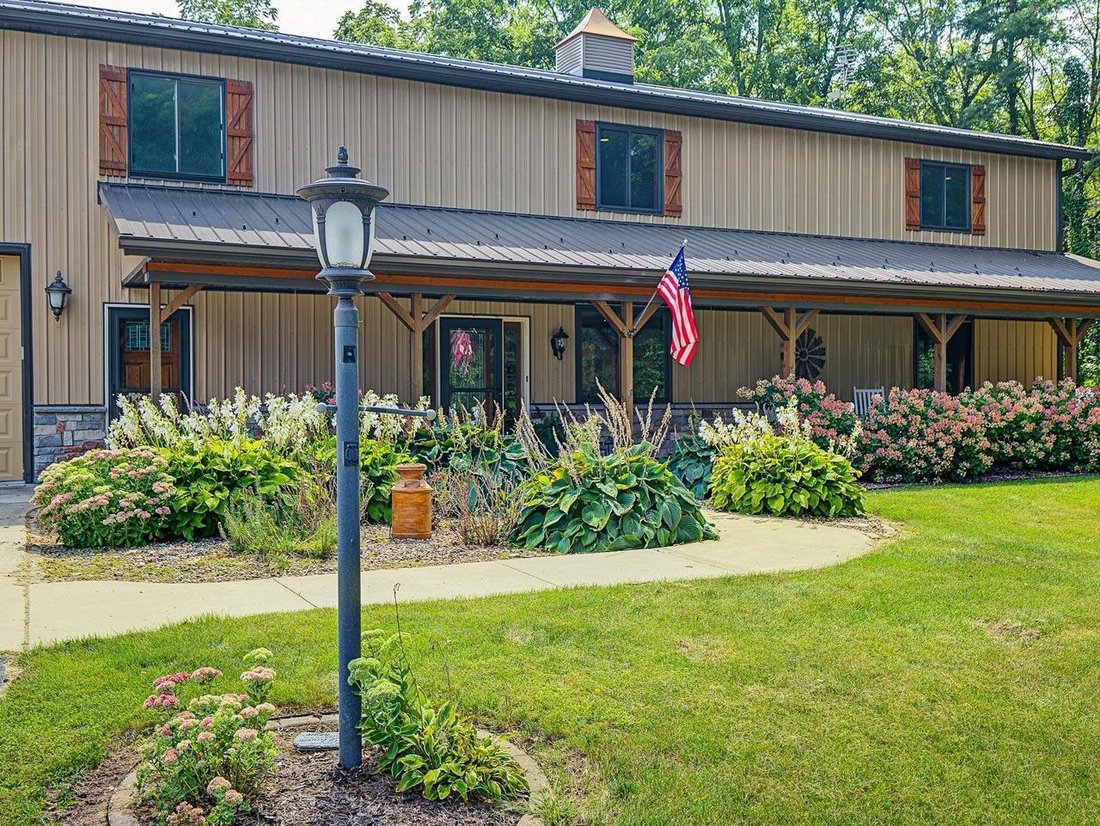 House in Darlington, Wisconsin, United States 5 - 19003008