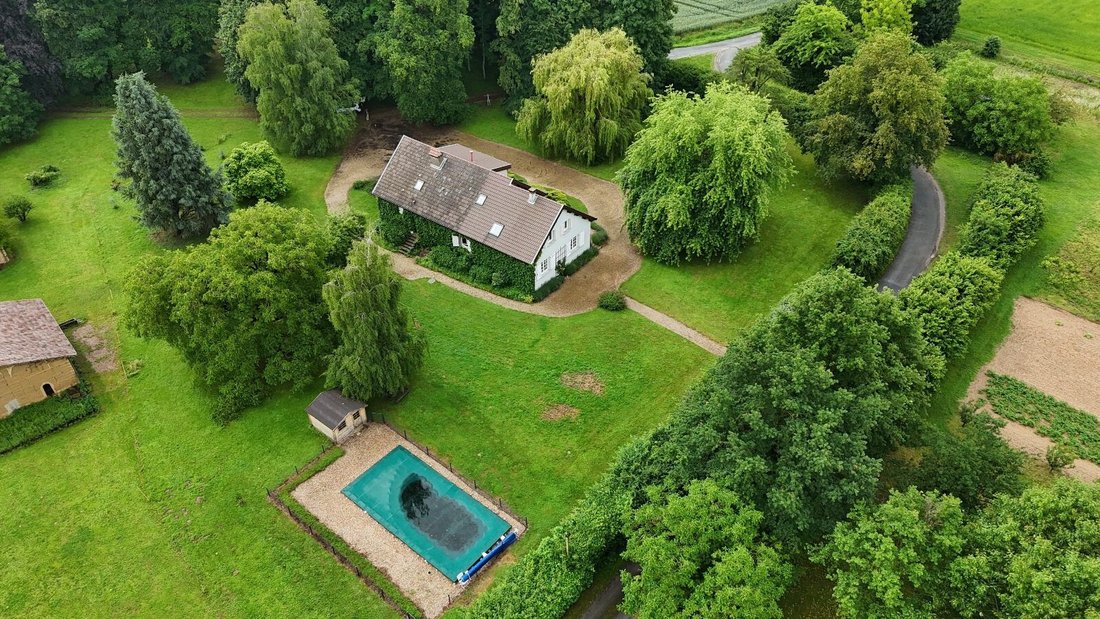 Maison à Garnerans, Auvergne-Rhône-Alpes, France 4 - 18385932