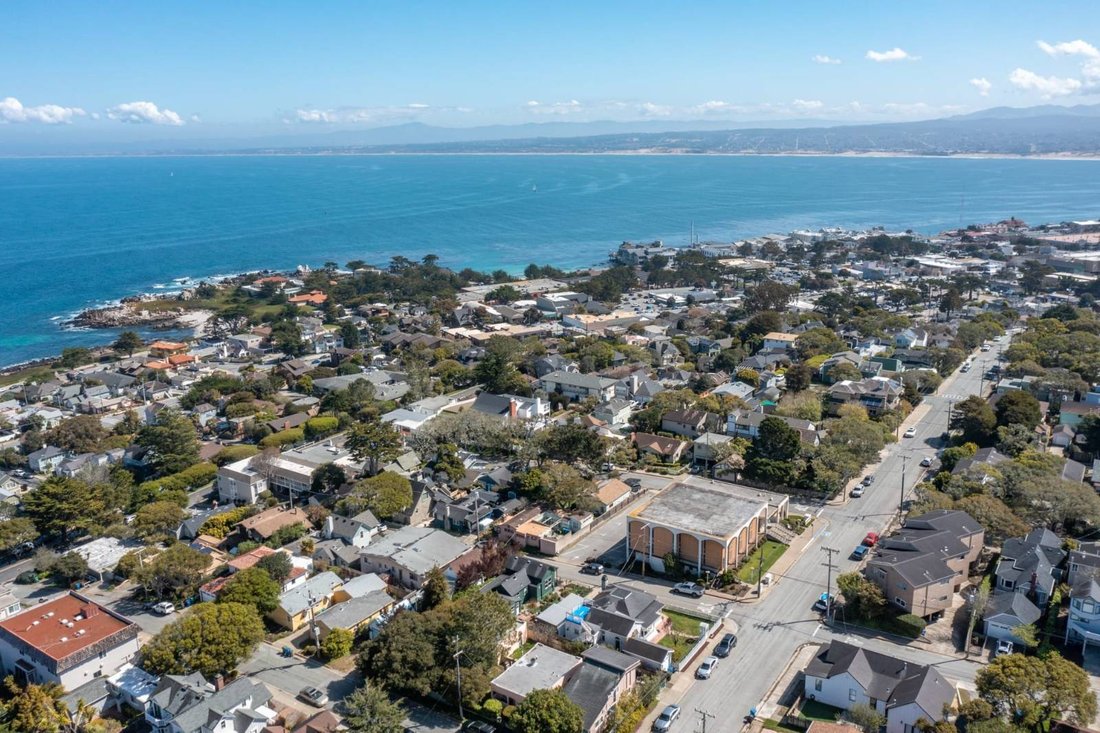 House in Pacific Grove, California, United States 3 - 19000370