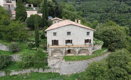 Finca in la Vall de Bianya, Catalonia, Spain 1