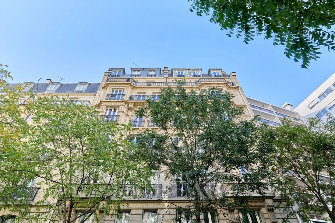 Apartment in Citroën-Boucicaut, Paris 15e Arrondissement, Paris 2 - 19001645
