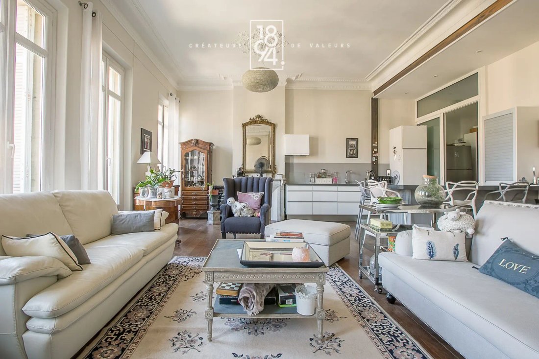 Appartement à Castellane, 6e Arrondissement, Marseille 2 - 18901216