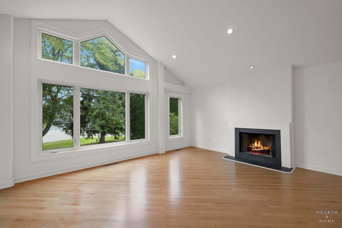 House in Fox Lake, Illinois, United States 5 - 19004044