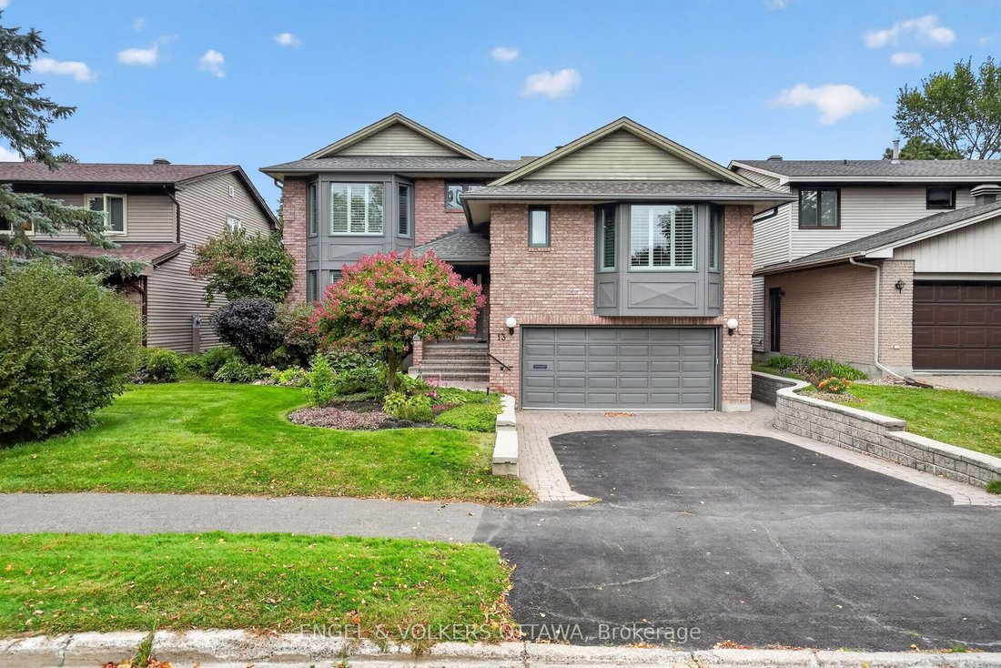 House in Ottawa, Ontario, Canada 1 - 19004721