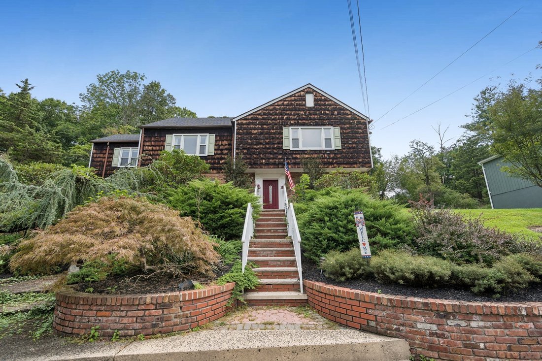 House in Watchung, New Jersey, United States 3 - 19000087