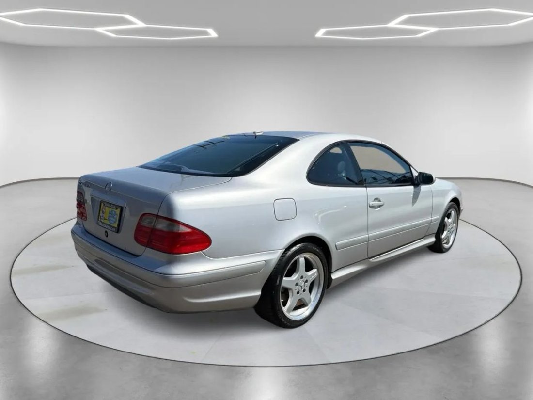 Coupe in Fresno, CA, United States 3 - 18997234