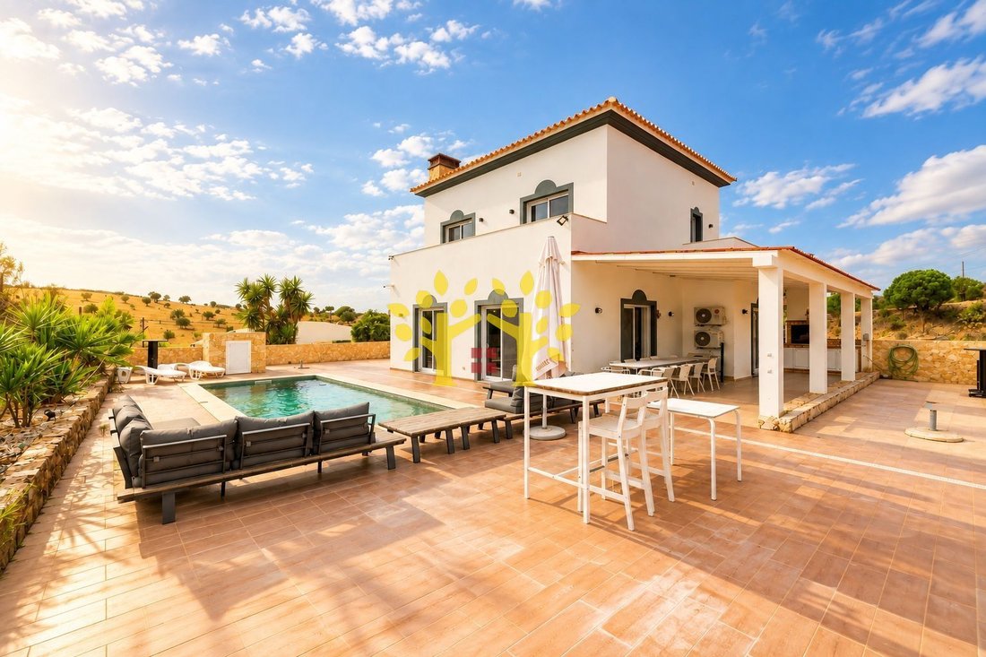 Villa in Tavira (Santa Maria e Santiago), Algarve, Portugal 1 - 19004766