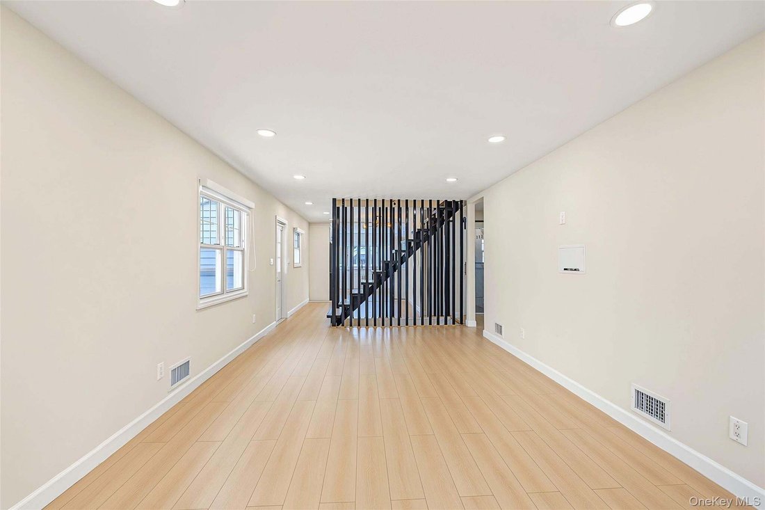 House in New York, New York, United States 5 - 19003264