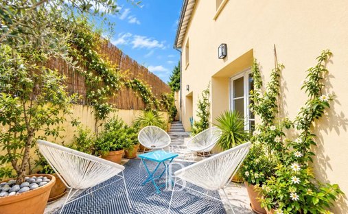 House in Rive Gauche, Viroflay, France 1