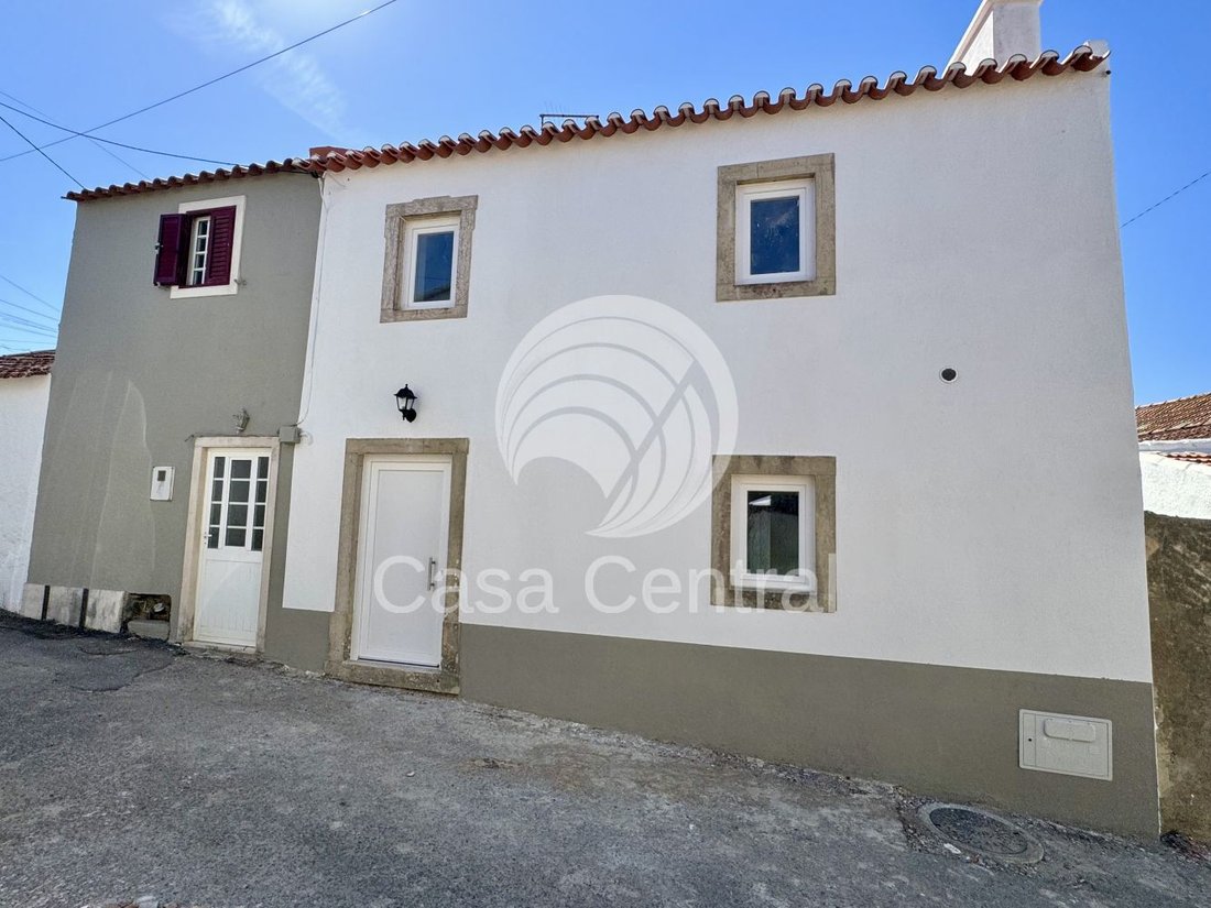 Almargem do Bispo, Lisbon, Portugal 1 - 19007540