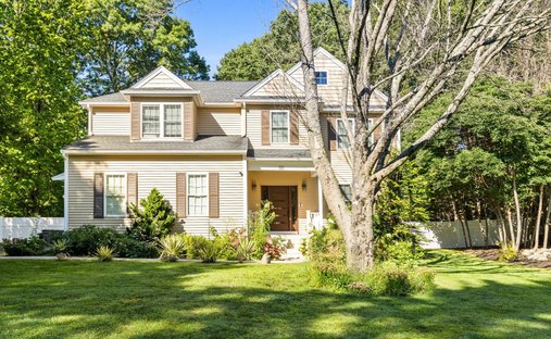 House in Walpole, Massachusetts, United States 1