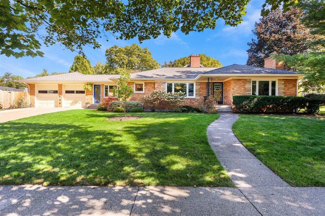 House in East Grand Rapids, Michigan, United States 1 - 19003758