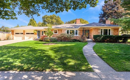 House in East Grand Rapids, Michigan, United States 1