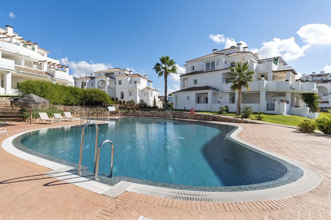 Apartment in Nueva Andalucia, Marbella, Spain 1 - 19003940