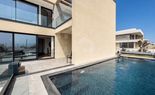 House in Encarnacao, Lisbon, Portugal 1