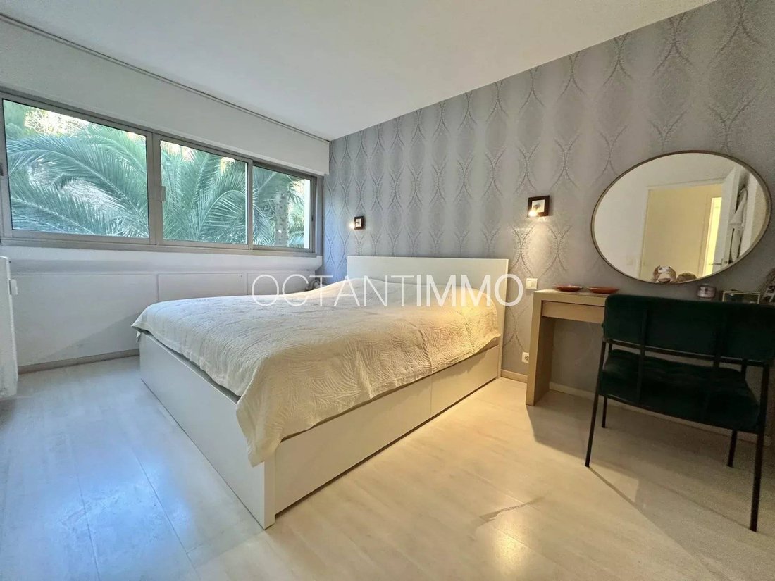 Appartement à Les Cougoulins-Rastines, Antibes, France 4 - 17865481