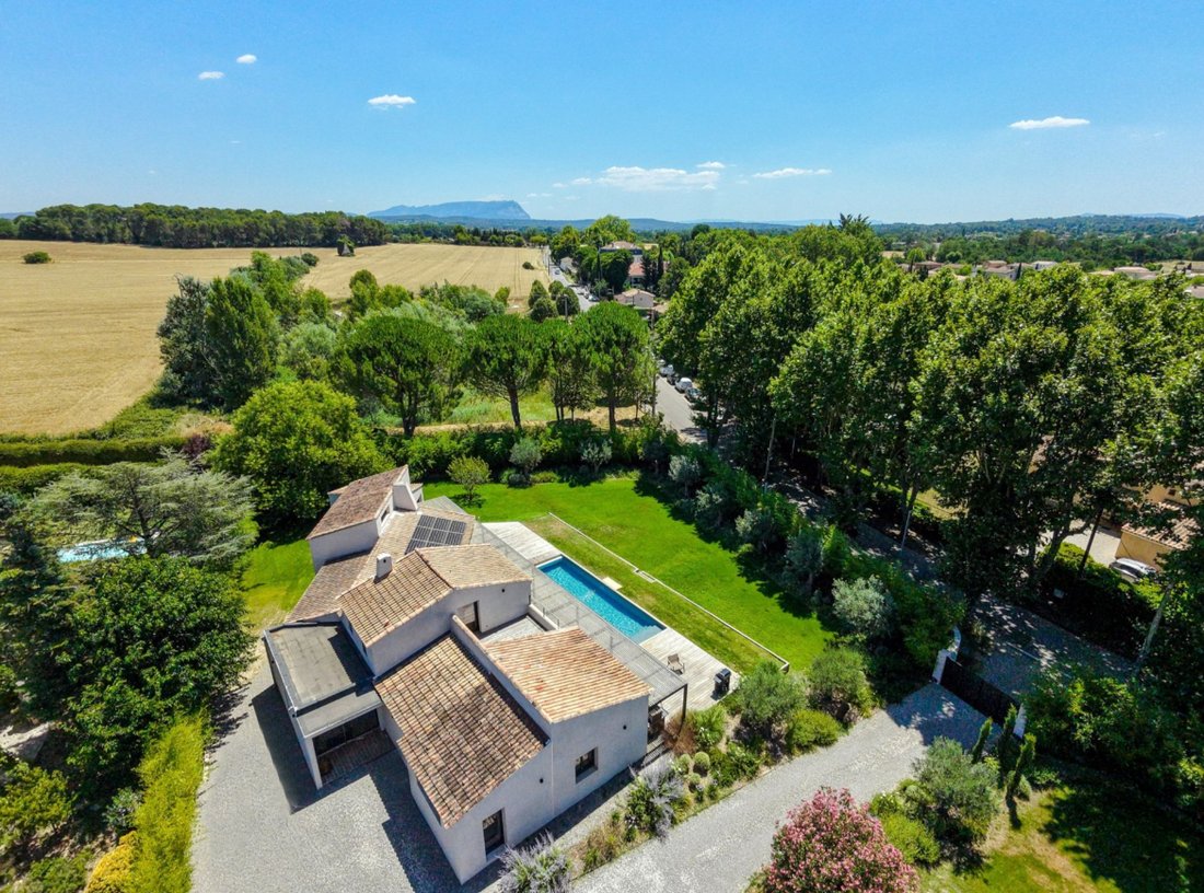Villa in Granettes-Jauberte-Sainte Anne, Aix-en-Provence, France 2 - 19005618