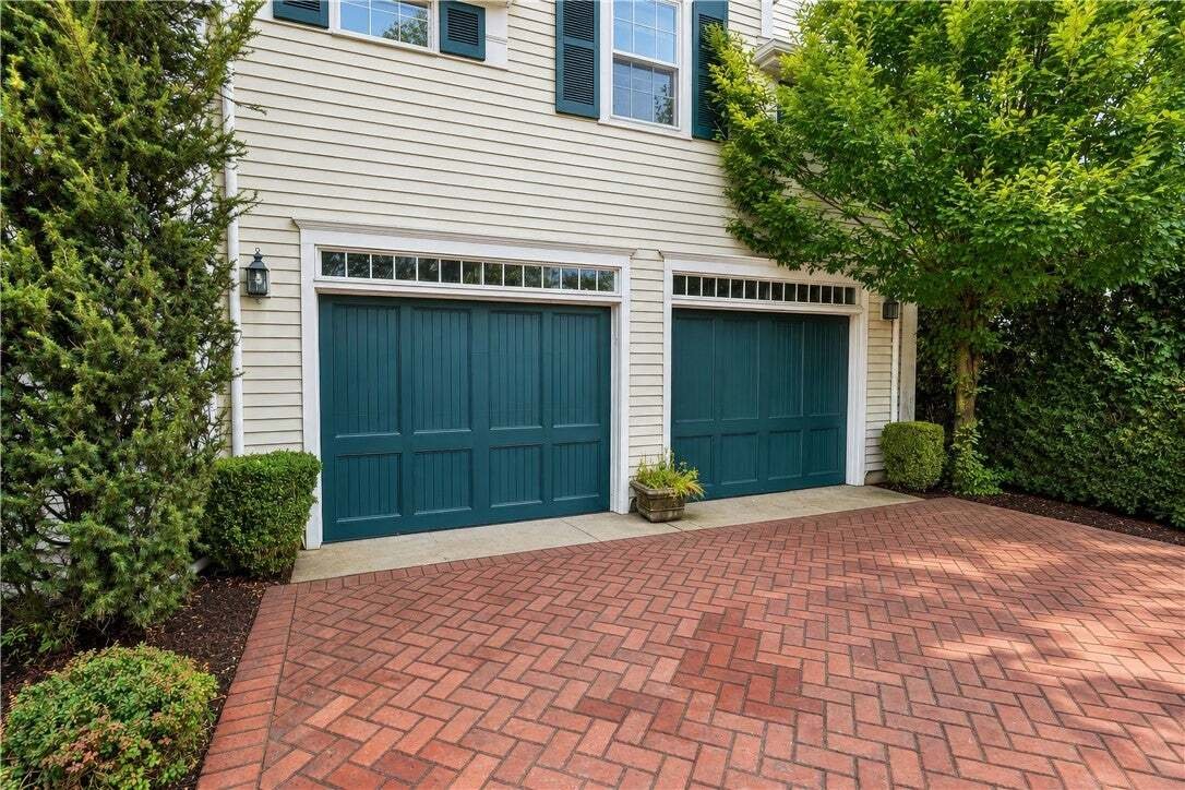 House in Dartmouth, Massachusetts, United States 3 - 19006556