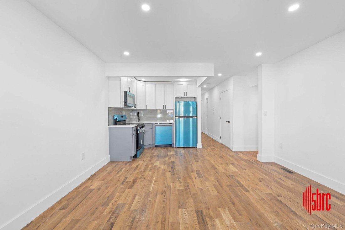 House in New York, New York, United States 4 - 19003253