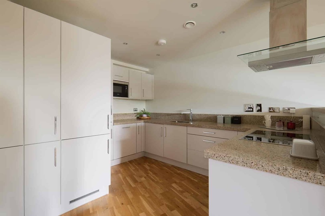 Apartment in Little Ealing, Hounslow, England 4 - 18668844