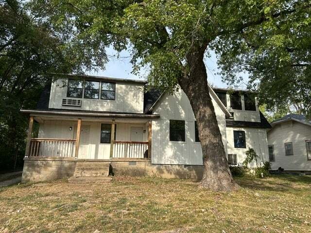 Harrison, Arkansas, United States 2 - 19002724