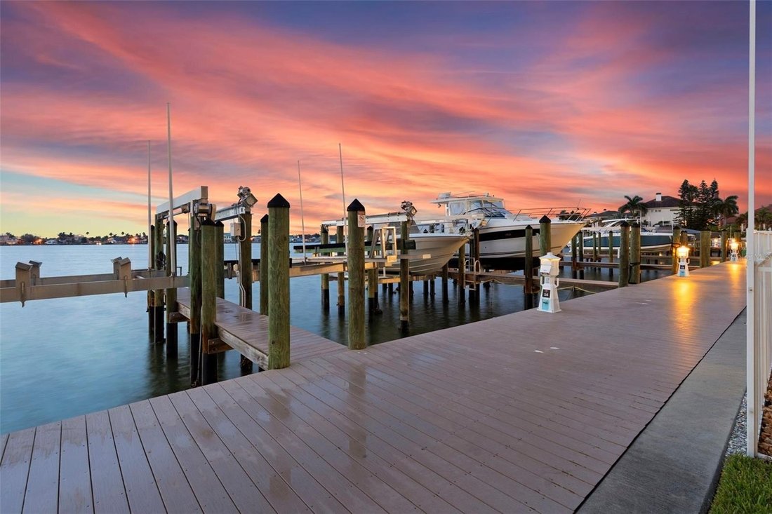 Maison à Madeira Beach, Floride, États-Unis 4 - 18495961