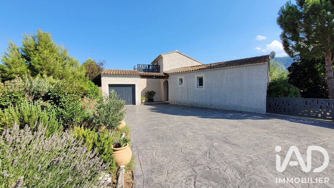 Haus in Maubec, Provence-Alpes-Côte d'Azur, Frankreich 1 - 18479466