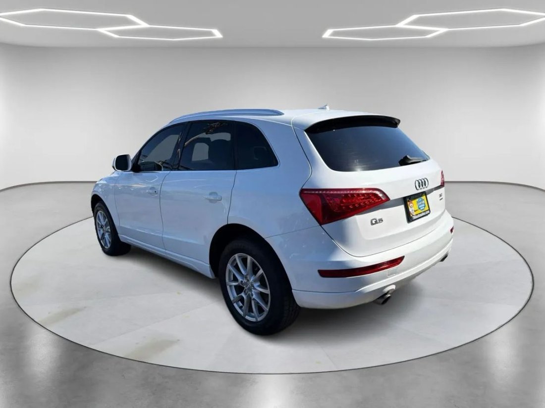 Suv in Fresno, CA, United States 5 - 18272279