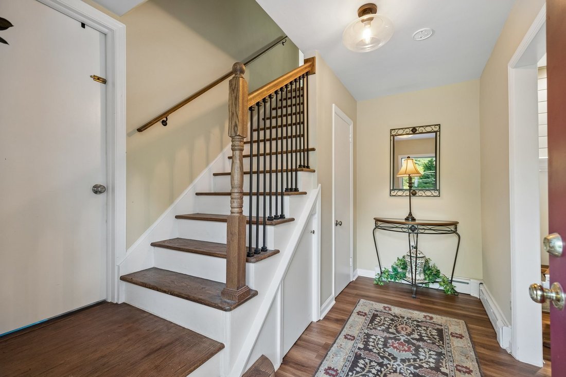 House in Watchung, New Jersey, United States 5 - 19000087