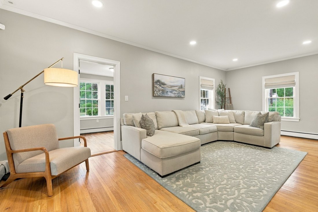 House in Wayland, Massachusetts, United States 4 - 19000915