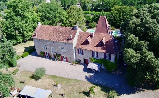 Estate in École Paul Bert-Lycée Bernard Palissy, Agen, France 1