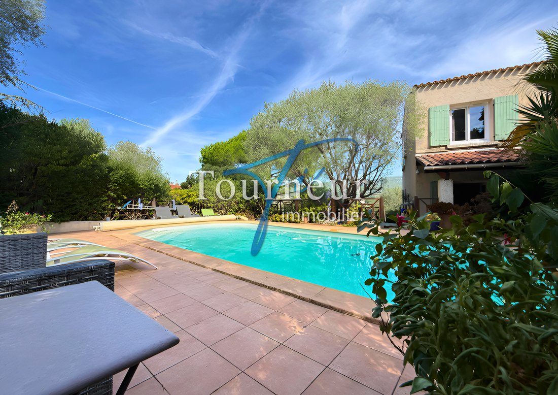 Villa in Nord, Sanary-sur-Mer, France 3 - 19004999
